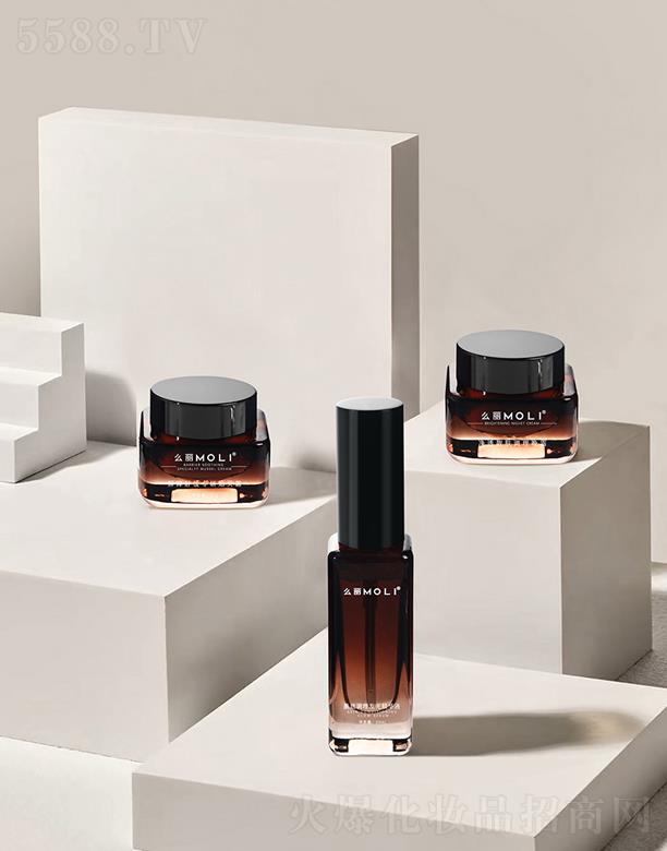 MOLI么麗光感亮膚套